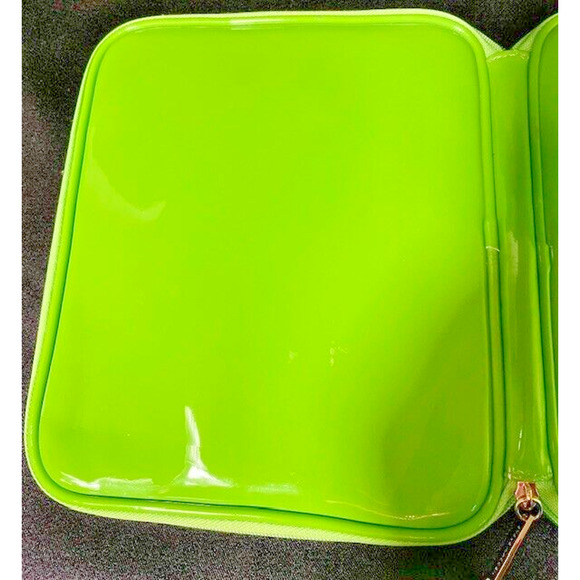 STEVE MADDEN tablet / iPad Zip Case Neon Green PVC 10.5" x 8.5" NEW - Picture 8 of 11